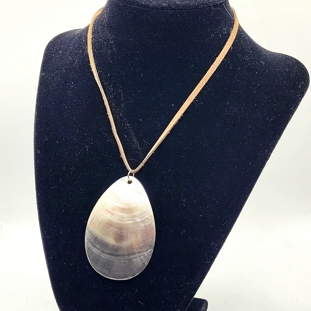 Vintage shell necklace 90s